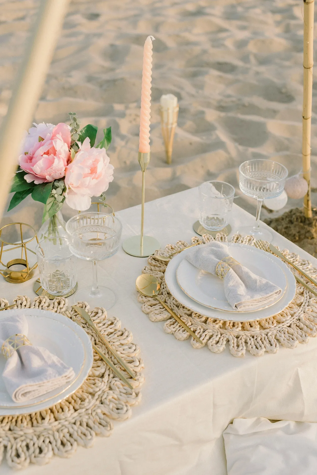Dîner romantique sur la plage Porto-Vecchio - L'Éclat de Corse